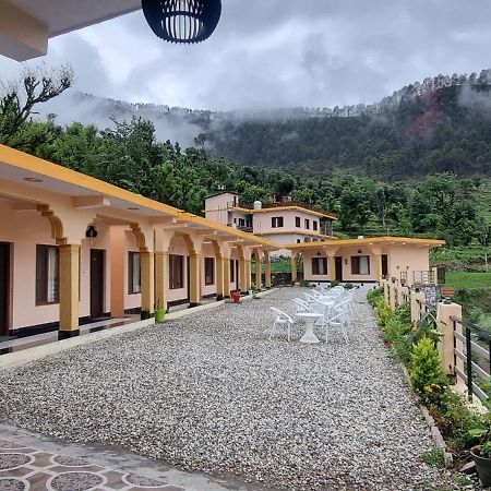 Shri Krishna Farms& Resorts Barkot ภายนอก รูปภาพ